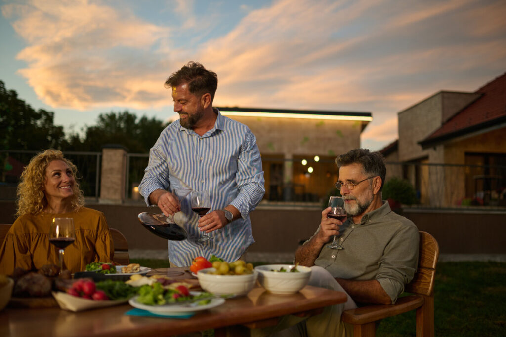 A Foodie’s Guide to Maple Acres: Discover the Best Dining Destinations in Keene’s Tastiest Neighborhood